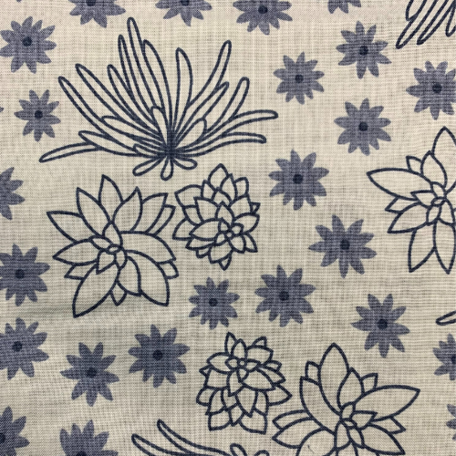 Tissu coton fleurs bleu sur fond blanc